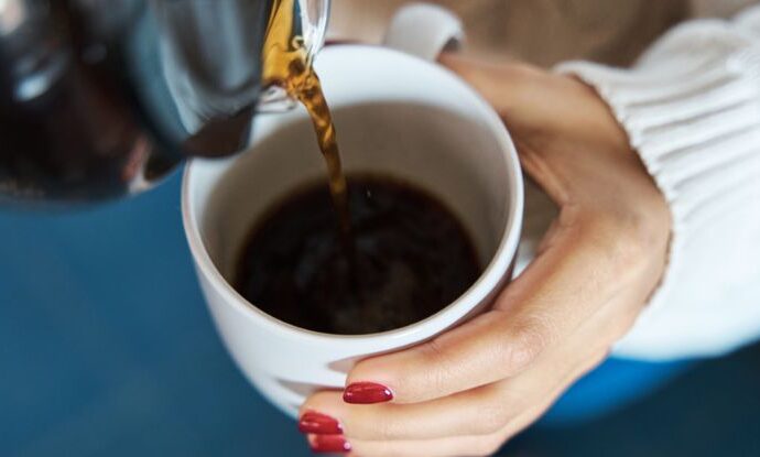 Some Coffee And Tea Drinkers Could Be Lowering Their Risk of Dementia