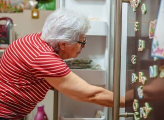 Uncovering Early Signs of Dementia: The Role of Everyday Habits